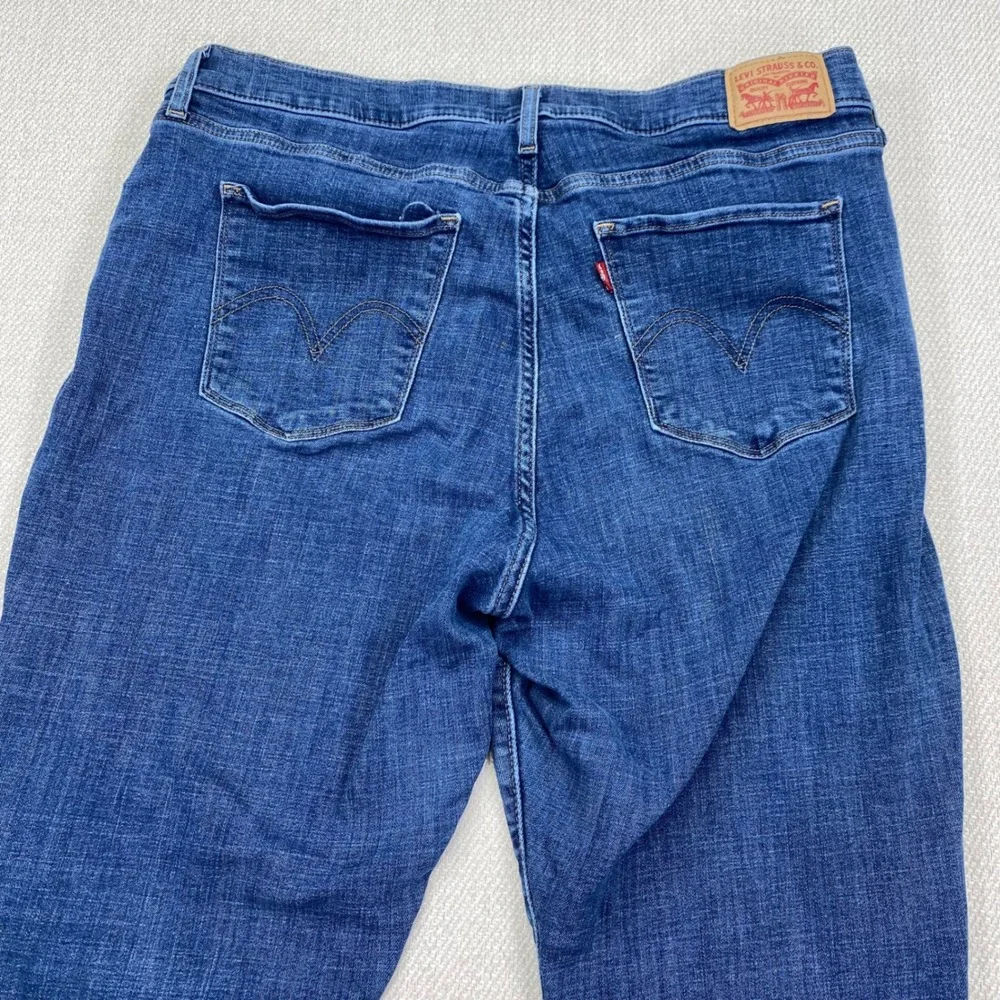 Levi Strauss Classic Bootcut Jeans Women 16S Blue Mid Rise Stretch (33.5x30)
